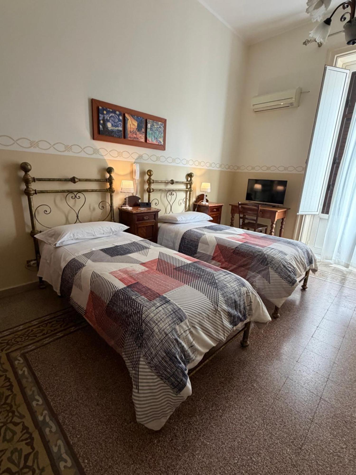 Albergo Cavour — Photos 1